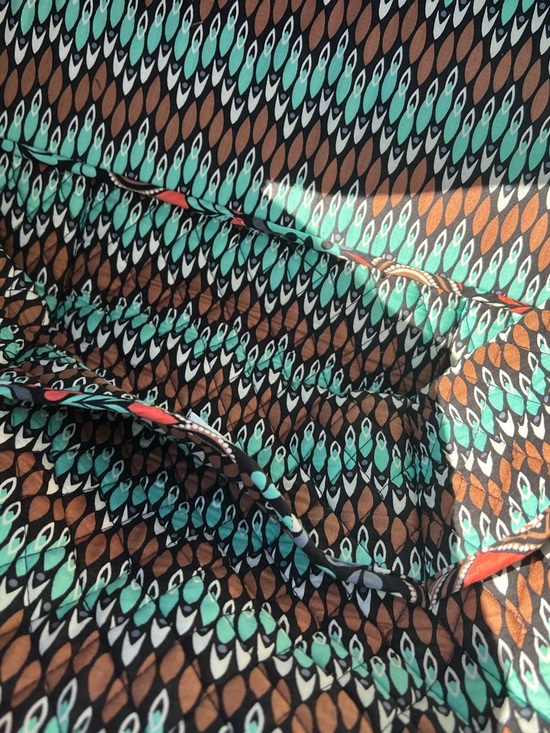 Vera Bradley WeekenderSierraQuilted Travel Bag with Multicolor Floral Medallions - Picture 8 of 9